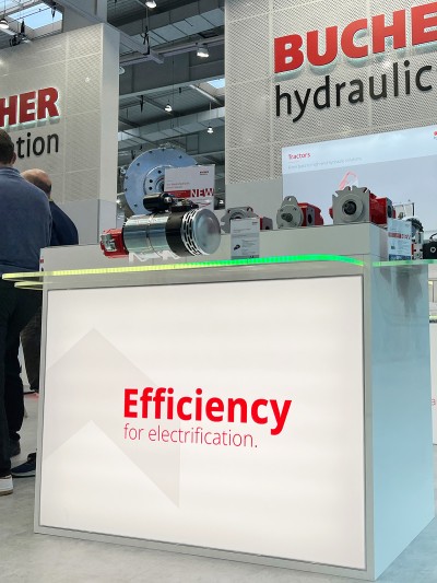 Bucher Messestand Nahaufnahme