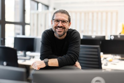 Portrait eines Mitarbeiters von congatec